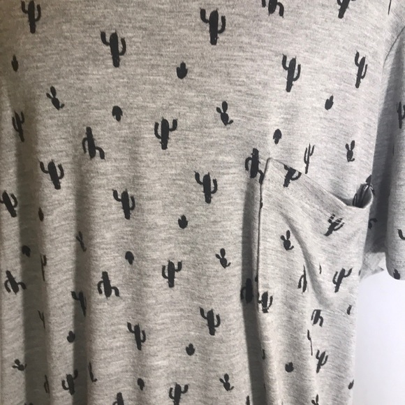 “JUSTIFY” Cactus Print Ladies T Shirt . - Picture 2 of 8